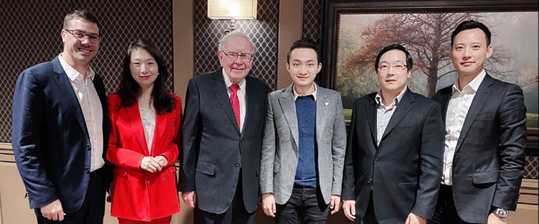 Tron founder gets charity dinner with Warren Buffett 